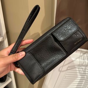 EUC Matt and Nat black wristlet